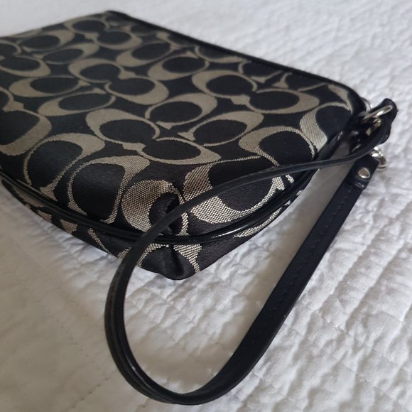 Coach Monogram Clutch - Picture 4 of 8